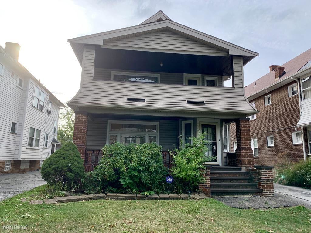 2540 E 124th St #DWN