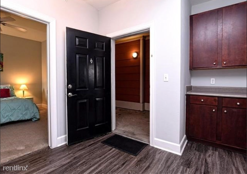 1901 Crossing Place 1203 - Photo 2 of 14