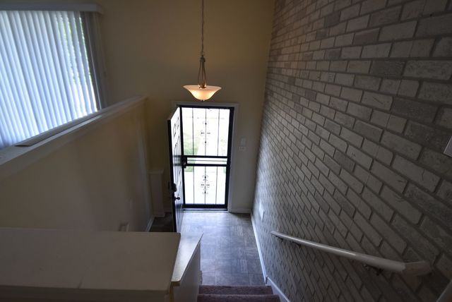 4242 Clark - Photo 2 of 9