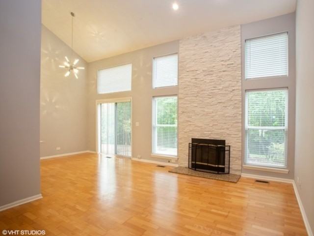 302 Prairie - Photo 2 of 11