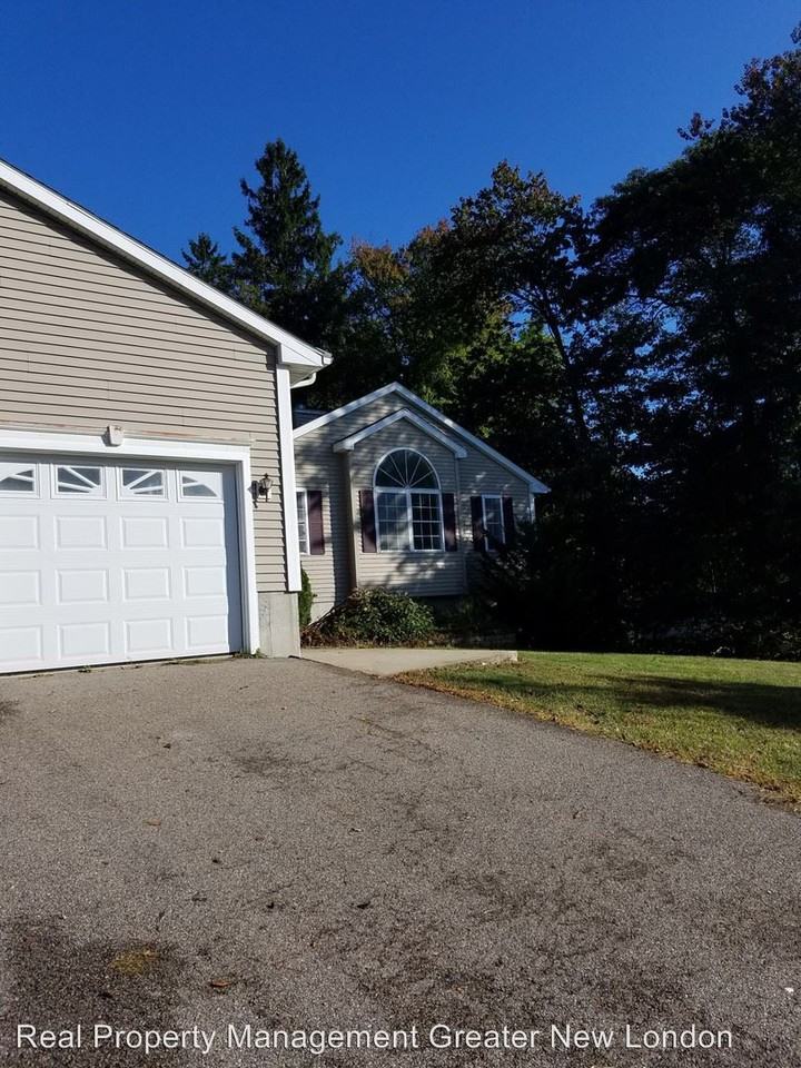 7 Adamo Ave - Photo 2 of 11