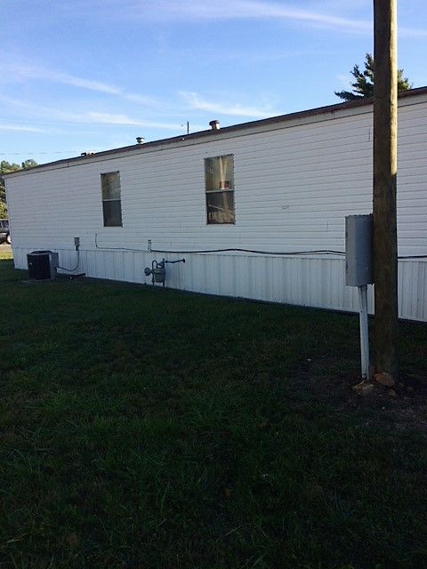 714 E Feifer St - Photo 2 of 27