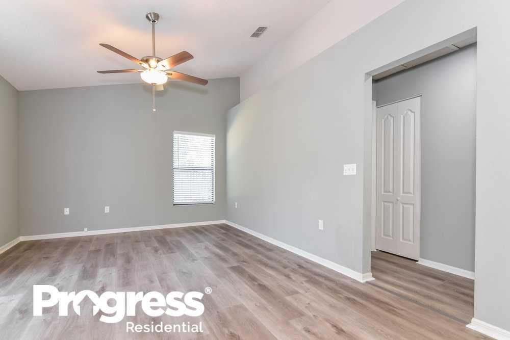 1023 Malletwood Dr - Photo 3 of 16