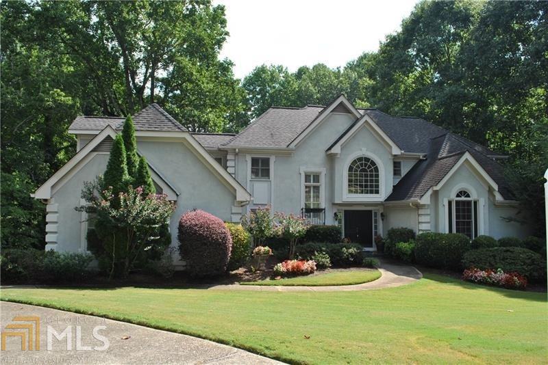 595 Terrace Oaks Dr - Photo 2 of 50