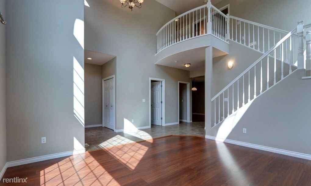 12271 Silver Spruce Cir - Photo 3 of 6