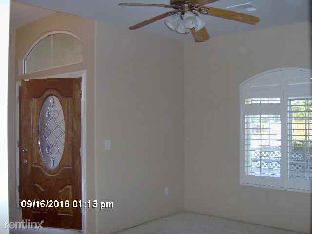 10632 Camille Ct 10632 Camille Court - Photo 3 of 12