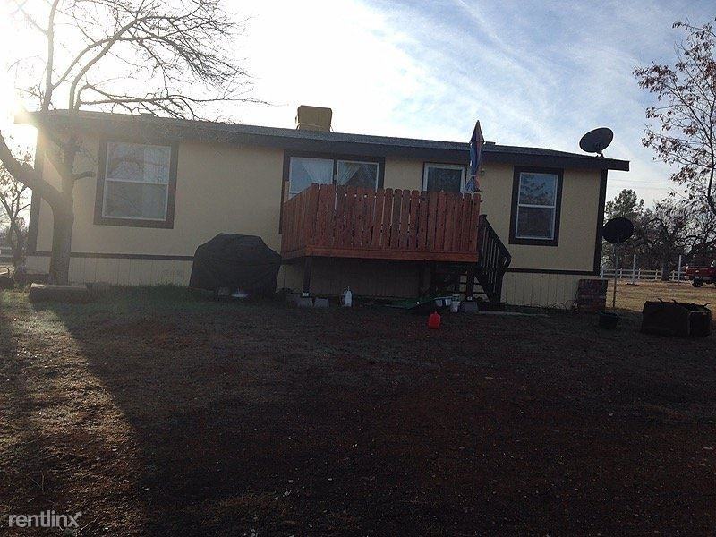 16730 Prentice Road - Photo 2 of 5