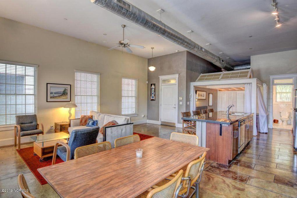 715 N 4th Street 15-101 - Photo 2 of 20