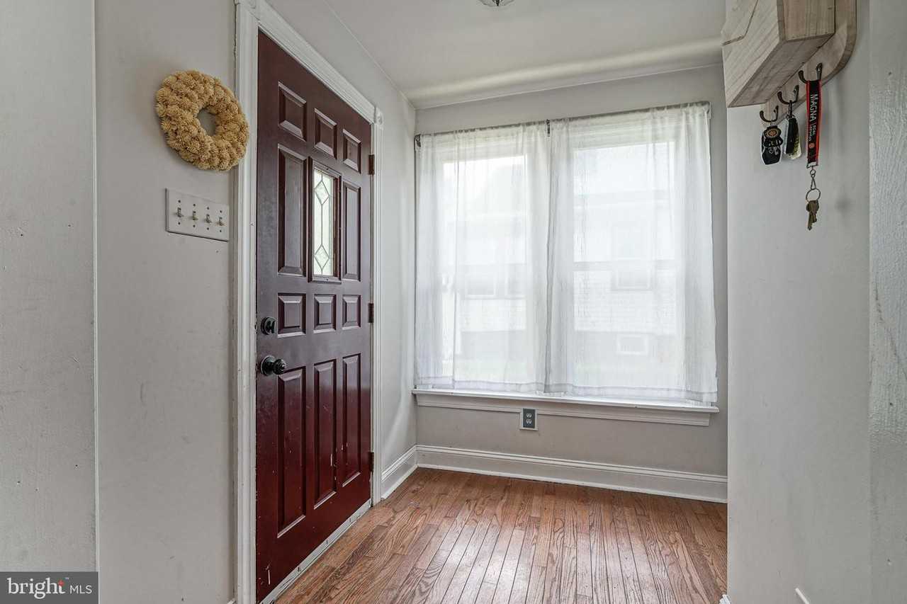 28 Creston Avenue - Photo 2 of 21