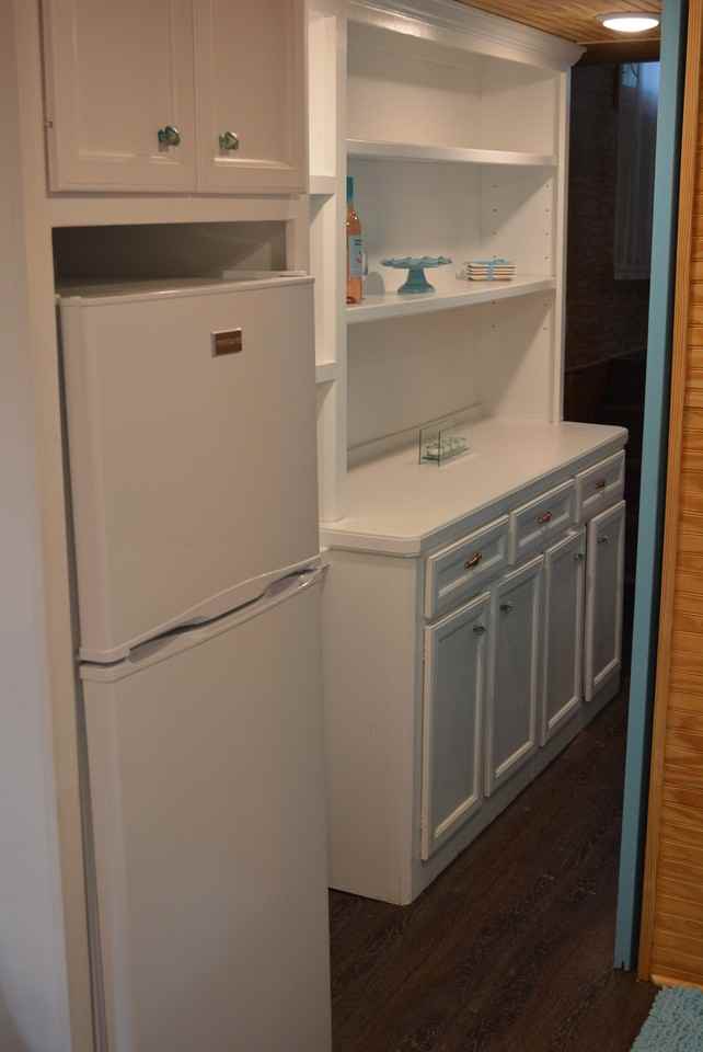9025 Mann Lane - Photo 7 of 18