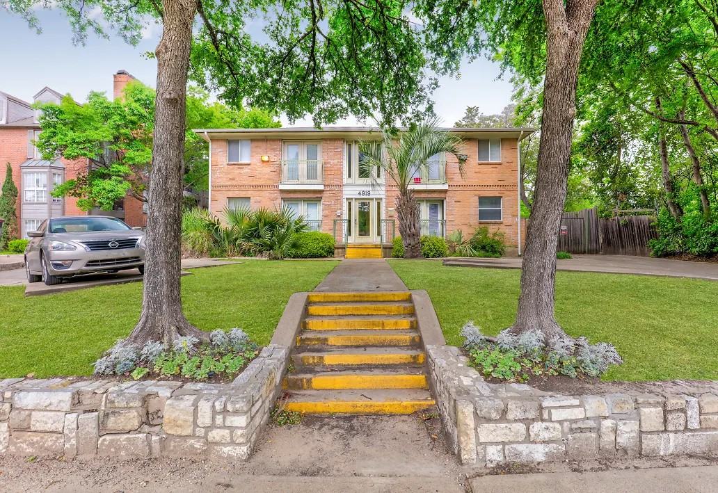 Upper E - The Oaks (OLD) - Photo 2 of 8