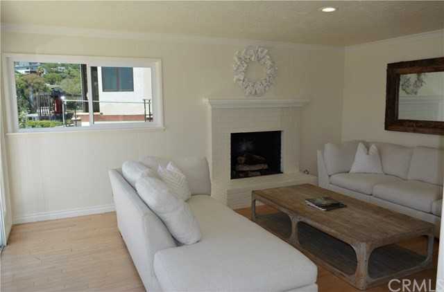 995 Meadowlark Lane - Photo 3 of 17