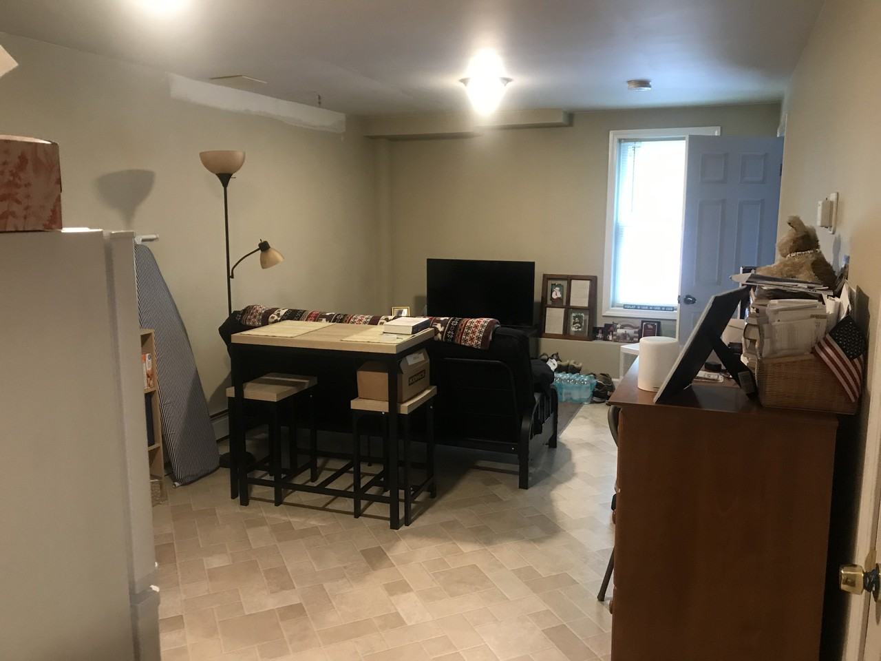 123 N W Main St - Photo 2 of 6