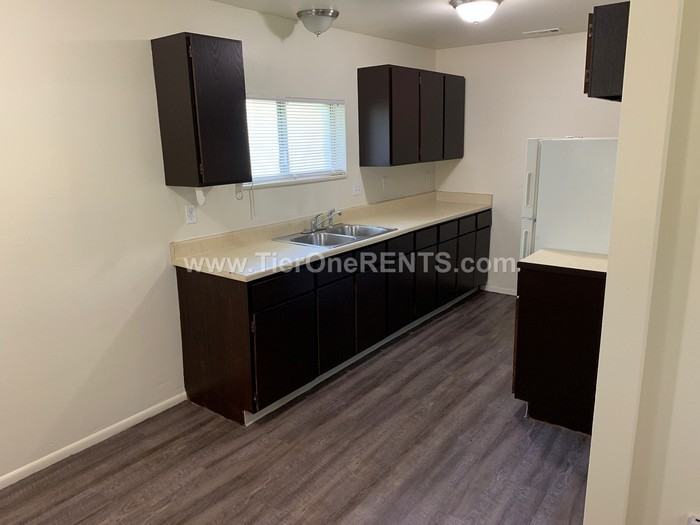 678 Lebon Circle - Photo 3 of 15