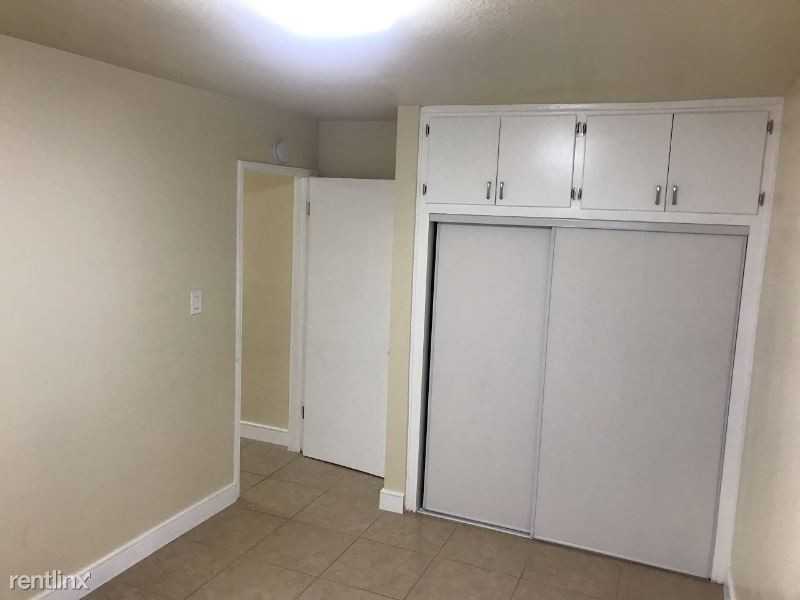 10115 State St A - Photo 2 of 14