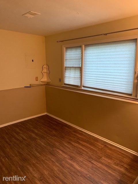 12 Wood Ave - Photo 2 of 39