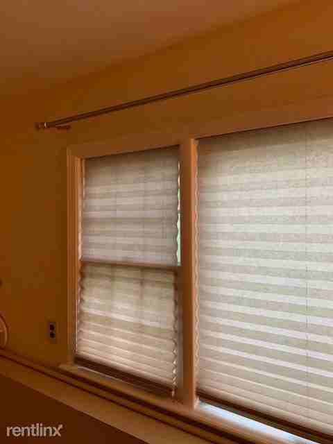 12 Wood Ave - Photo 3 of 39