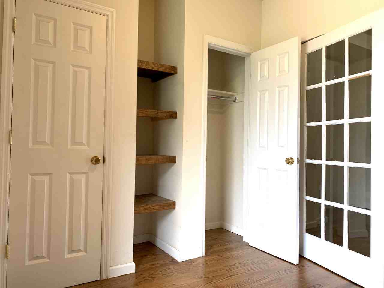 535 East 87th Street - Photo 3 of 8