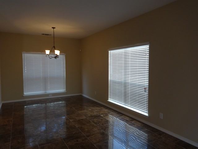 15723 Knollpine - Photo 2 of 10