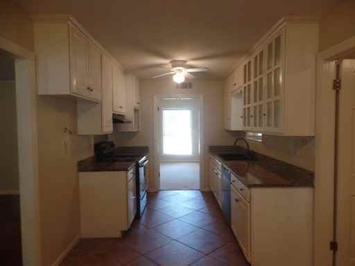 5712 Robin Hop Ln - Photo 2 of 9