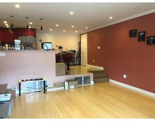 44 Broadlawn Park - Photo 3 of 7