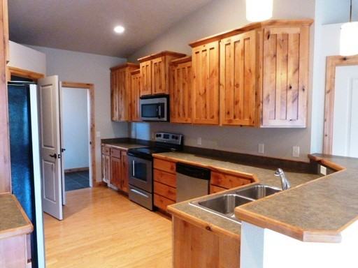 22 Canyon Breeze Ct - Photo 2 of 7