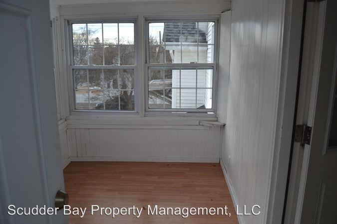 21 Whitcomb St 1L-2R - Photo 3 of 3