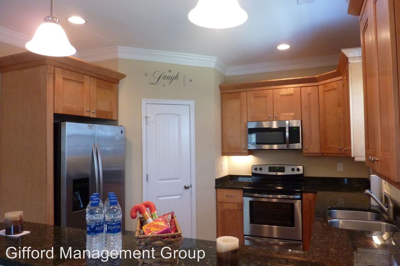 460 Frizzell Avenue - Photo 3 of 25