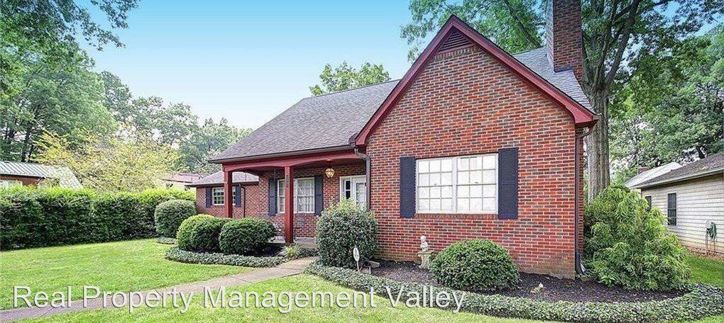 4907 Virginia Avenue Se - Photo 2 of 16