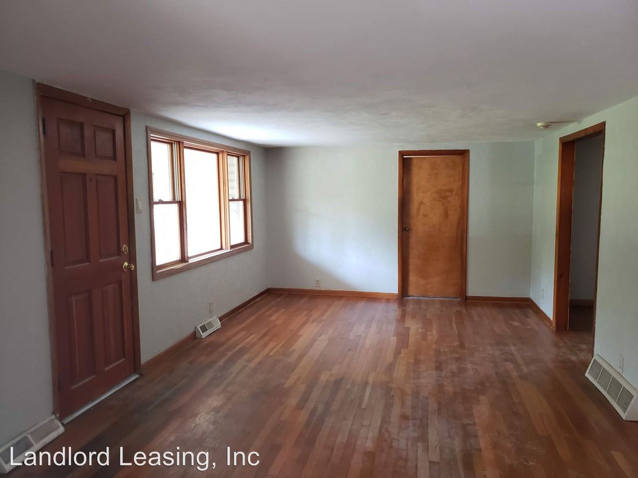 5541 Virginia Drive - Photo 2 of 14