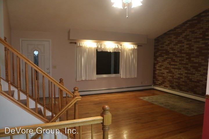 8652 Martinsburg Rd - Photo 3 of 21