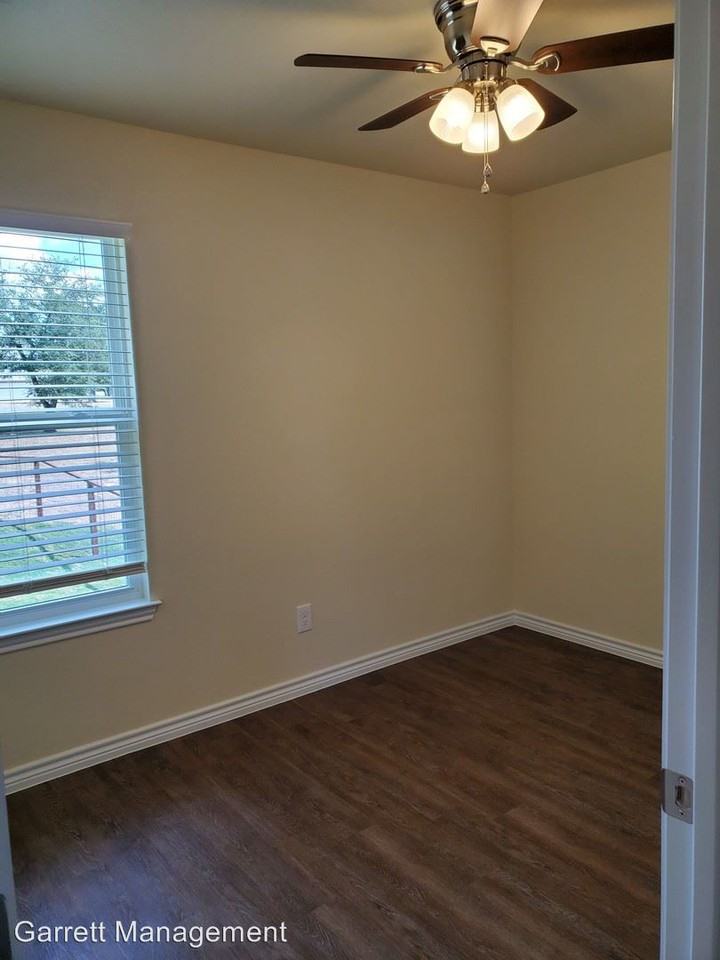 151 Pr 3090 - Photo 3 of 13