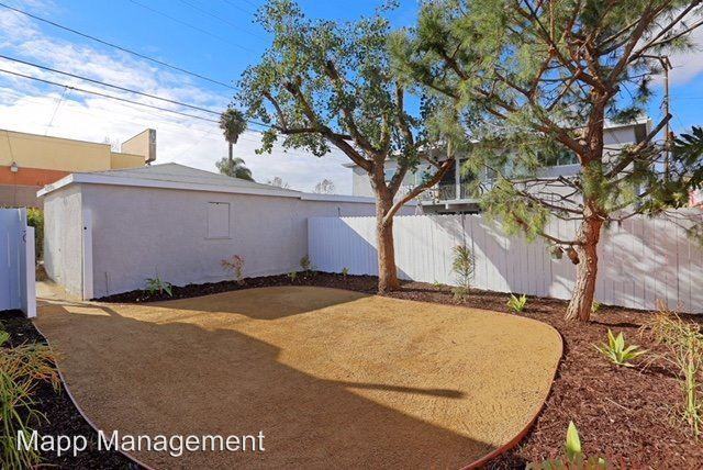 4343 W 169th Hawthorne - Photo 2 of 9