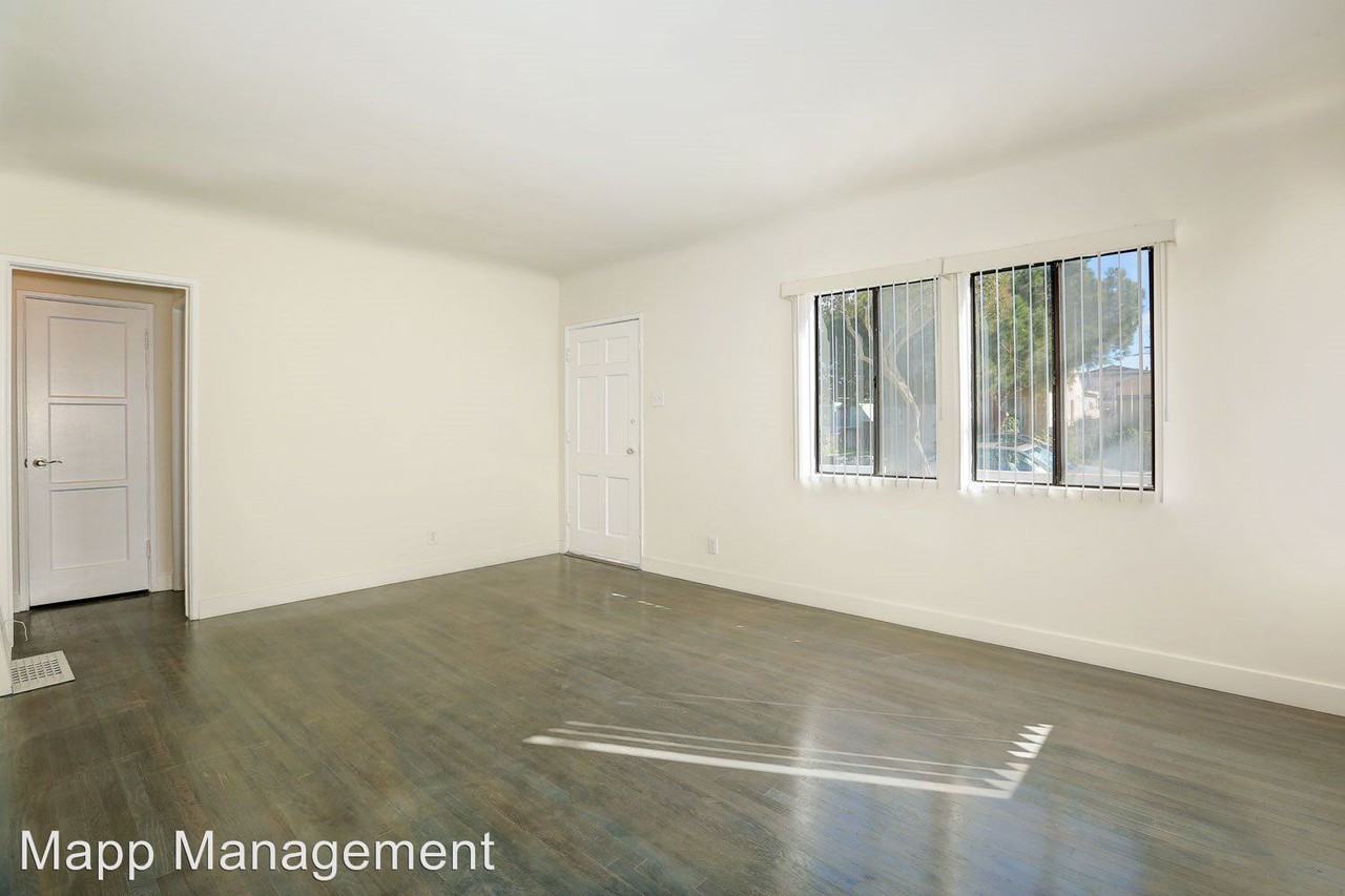 4343 W 169th Hawthorne - Photo 3 of 9