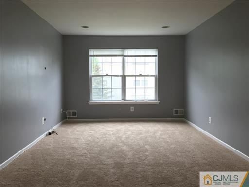 21 Inverness Drive - Photo 2 of 8