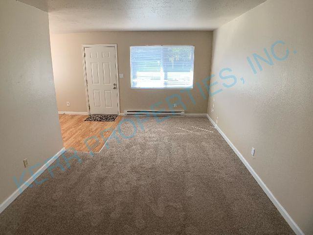 1441 Ne Paropa Ct - Photo 3 of 13