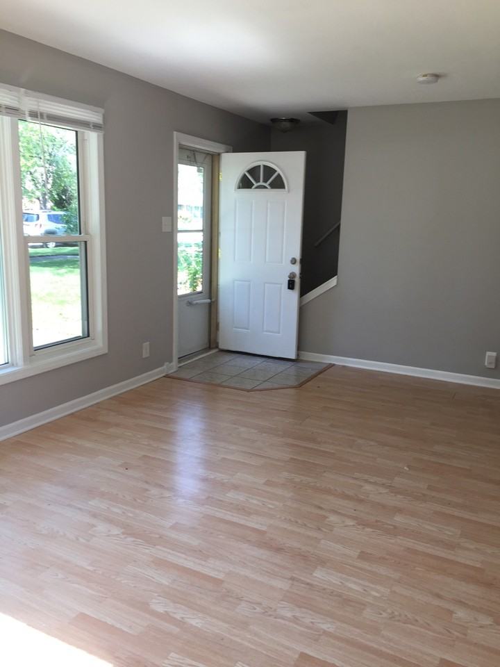 17127 Greenbay Avenue - Photo 2 of 10