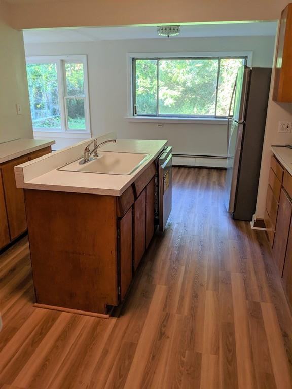 250 Hudson Rd - Photo 3 of 12