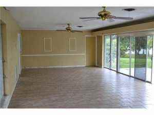 941 E Tropical Way - Photo 2 of 12