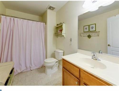 124 Oak Ridge Dr #124 - Photo 2 of 18