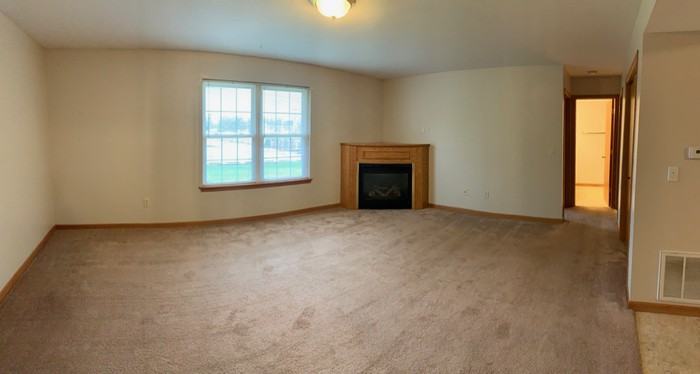 930 School Street - Photo 3 of 9