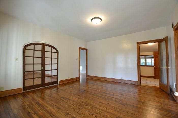172 East Eureka Street - Photo 2 of 10