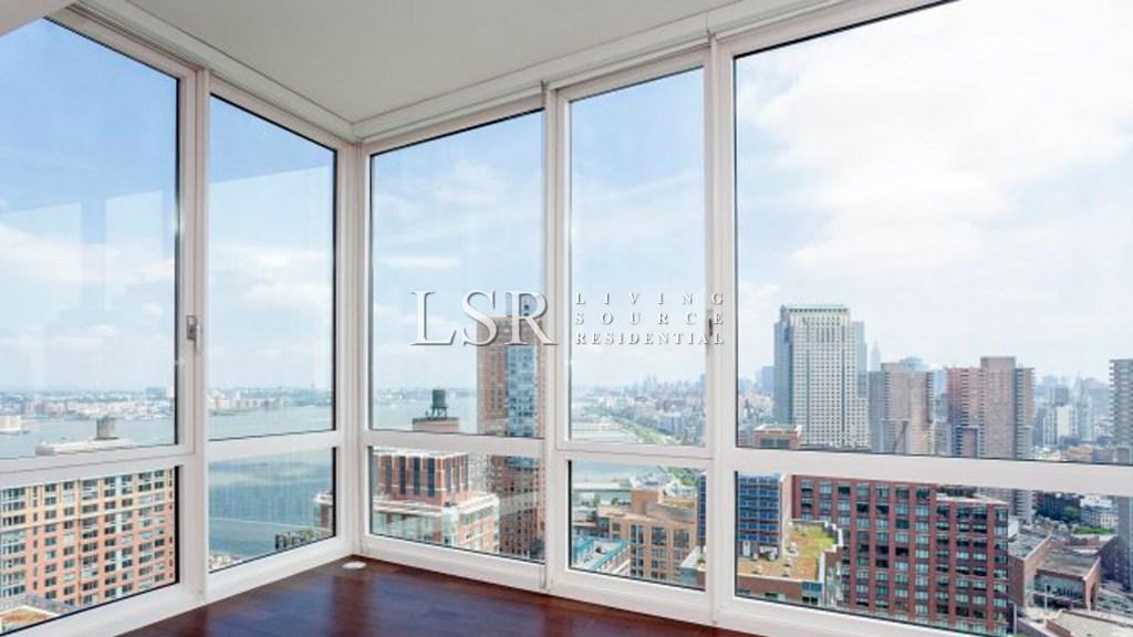 300 North End Ave. #12E