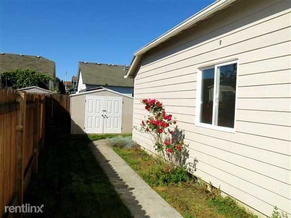 13520 NE 92nd St - Photo 3 of 21