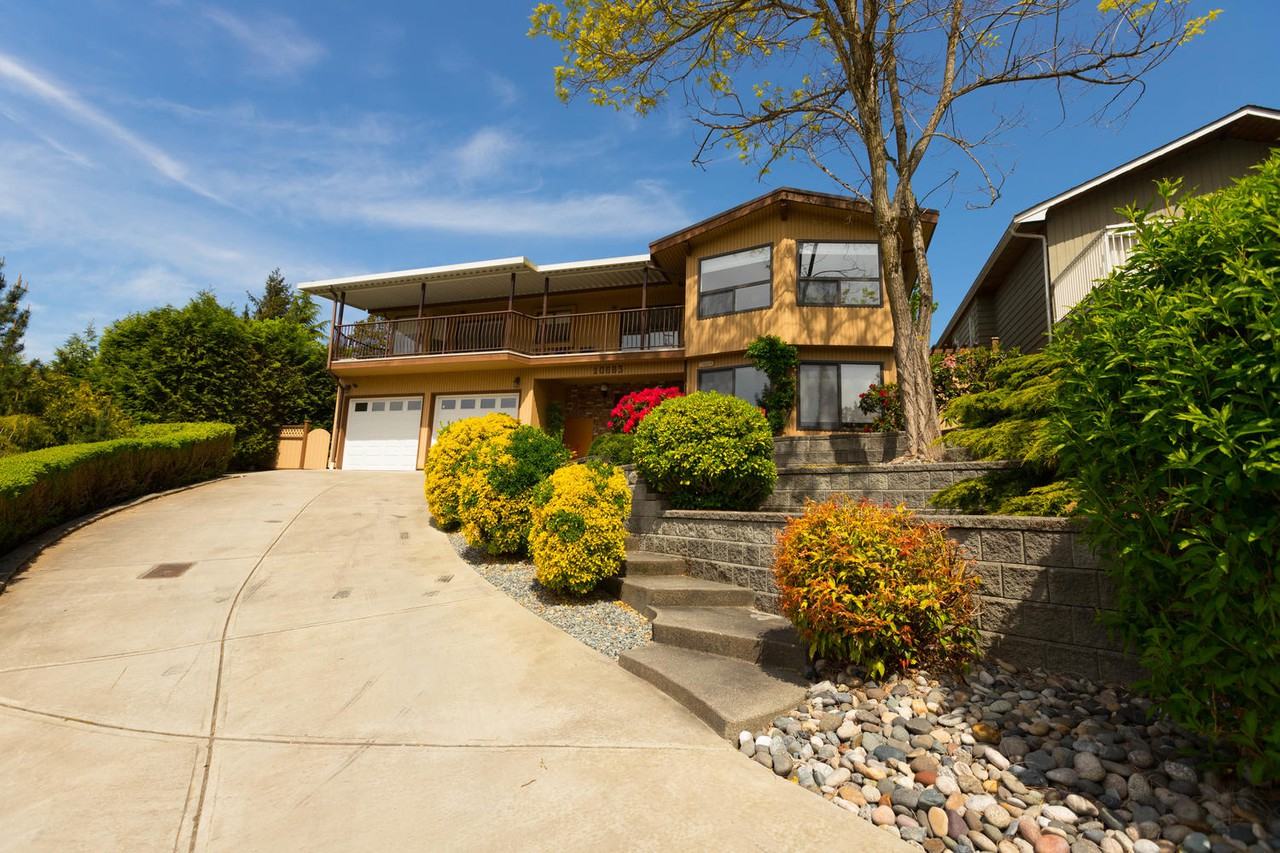 Santa Monica Drive, Delta, BC V4C 1R3 1 Bedroom Apartment for Rent