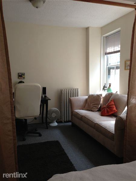 76 Myrtle St - Photo 2 of 4