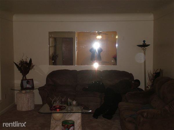 9562 Hazelton - Photo 3 of 4