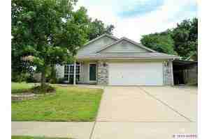 2201 W Quinton St - Photo 2 of 8