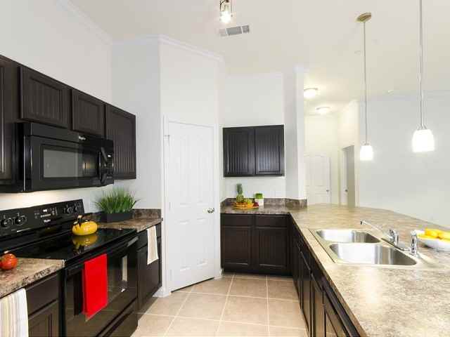 Orion Frisco - Photo 3 of 36