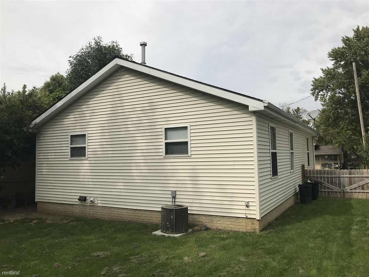 3070 Strong Hts - Photo 3 of 9